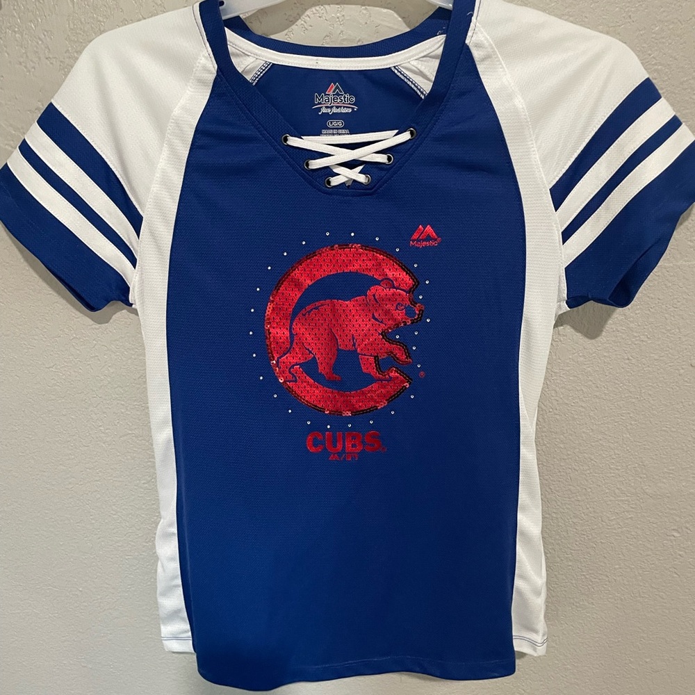 Chicago Cubs Jersey Style Shirt for Woman Size Large. Another item I never wore.